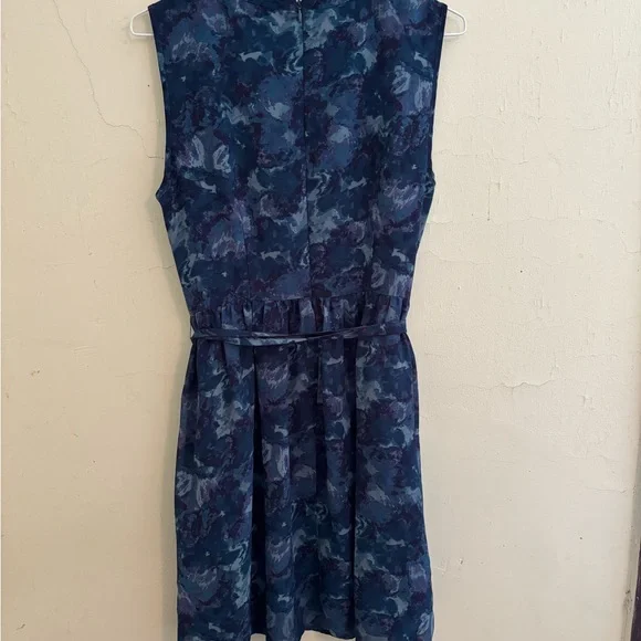 Blue and purple sleeveless dress lined cut outs across the chest size M - Picture 3 of 4